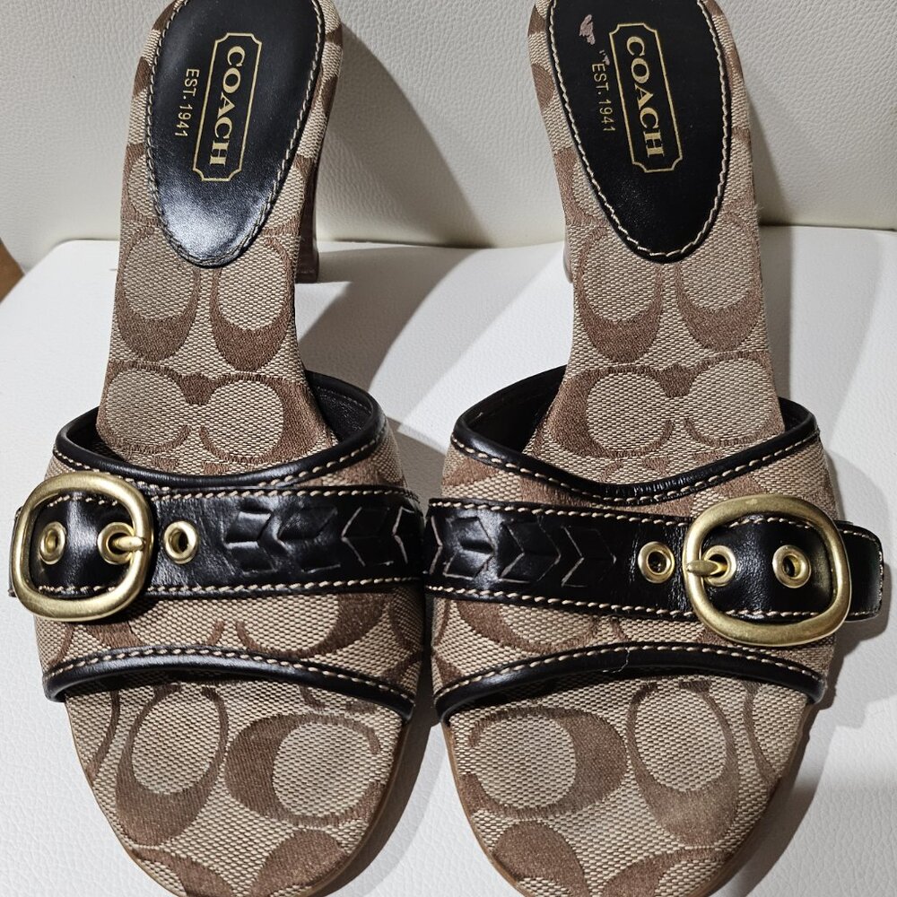Authentic COACH Kamilah Shoes  (A0137)